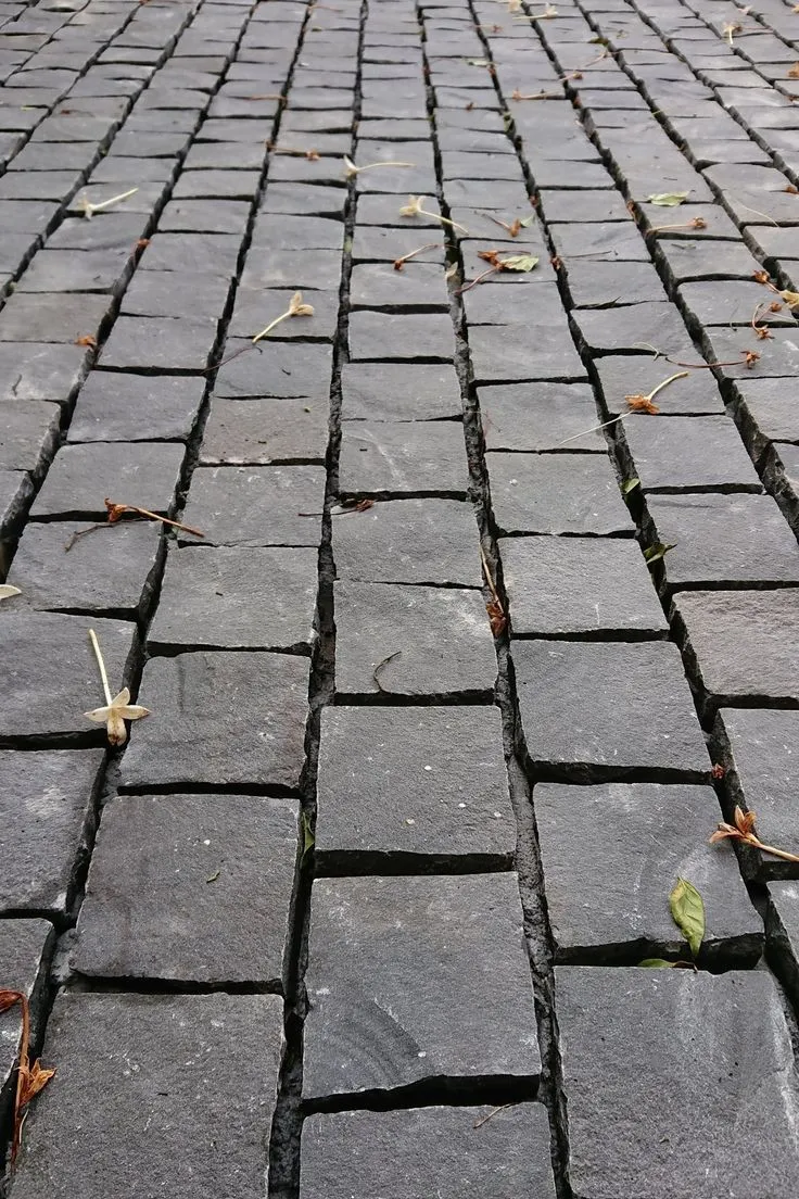 Cobbel Stones
